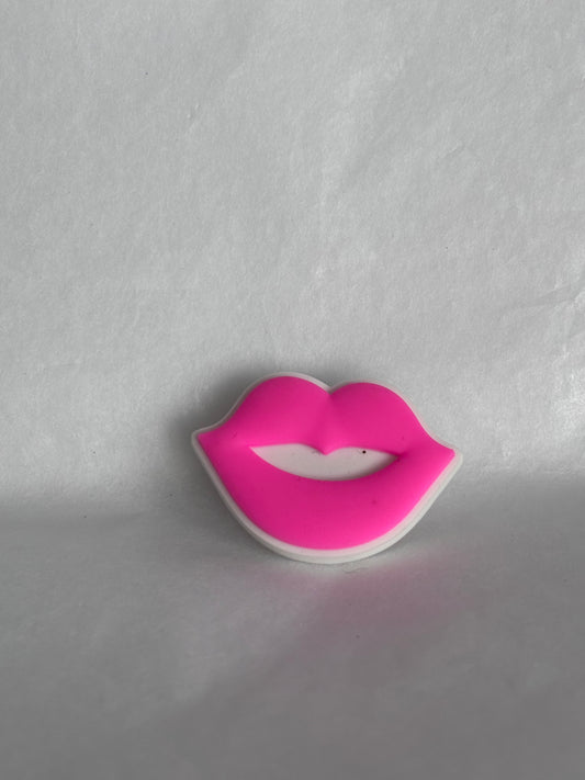Pink lips shoe charm