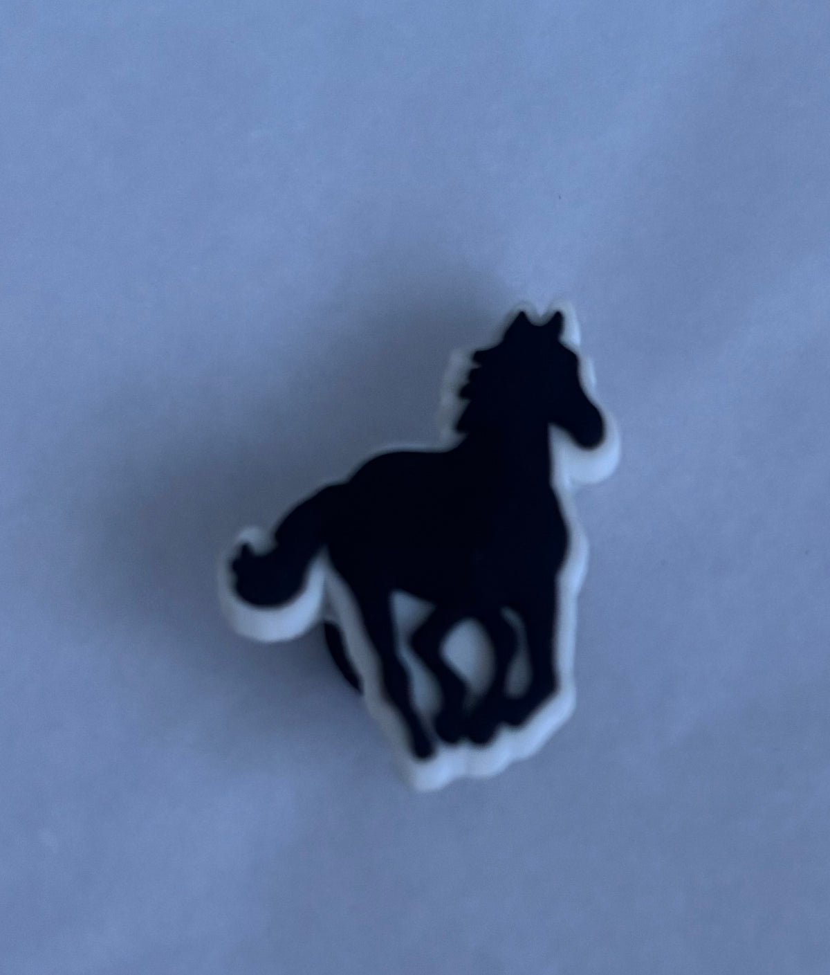 Galloping Horse shoe charm