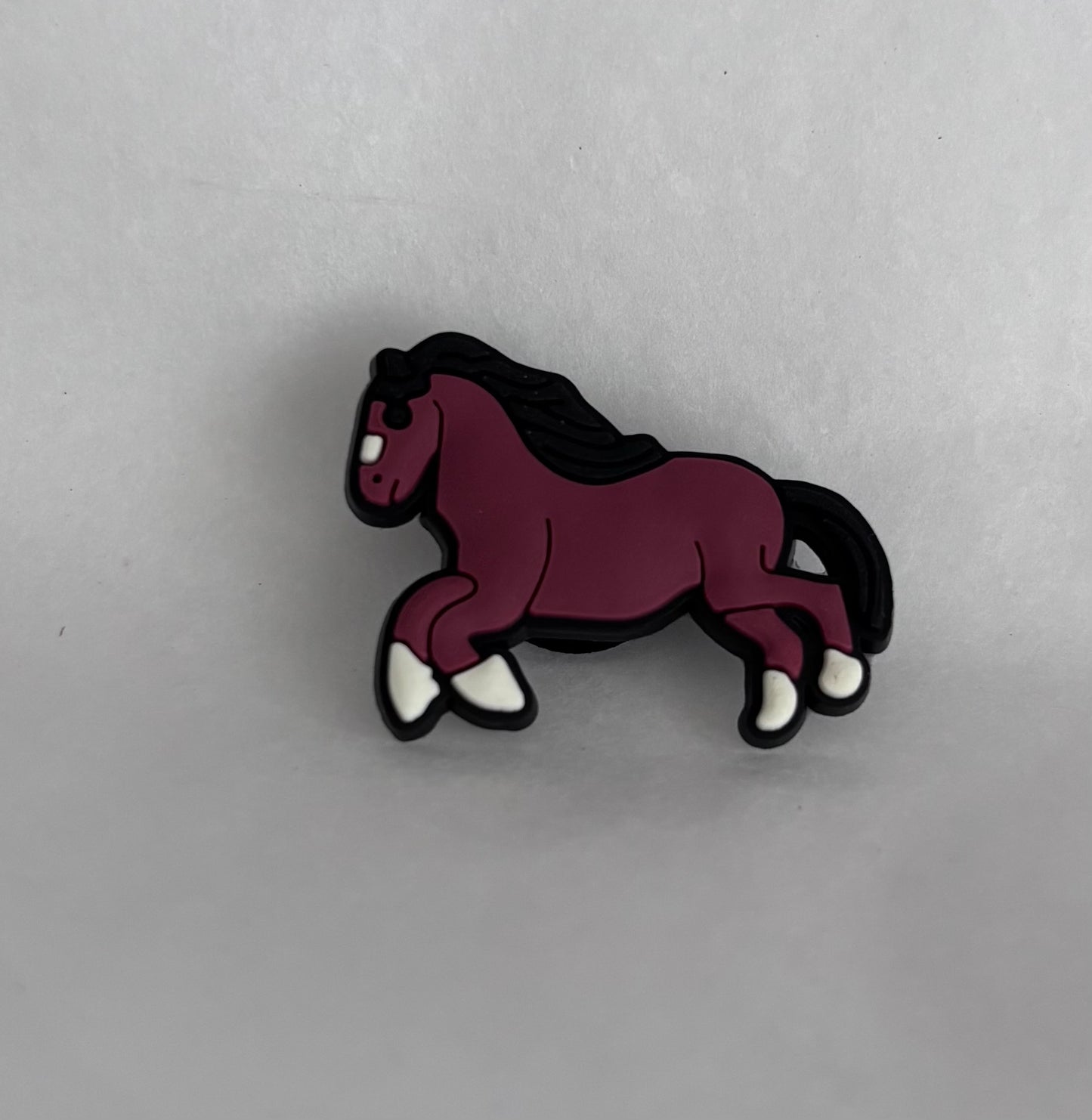 Brown horse shoe charm